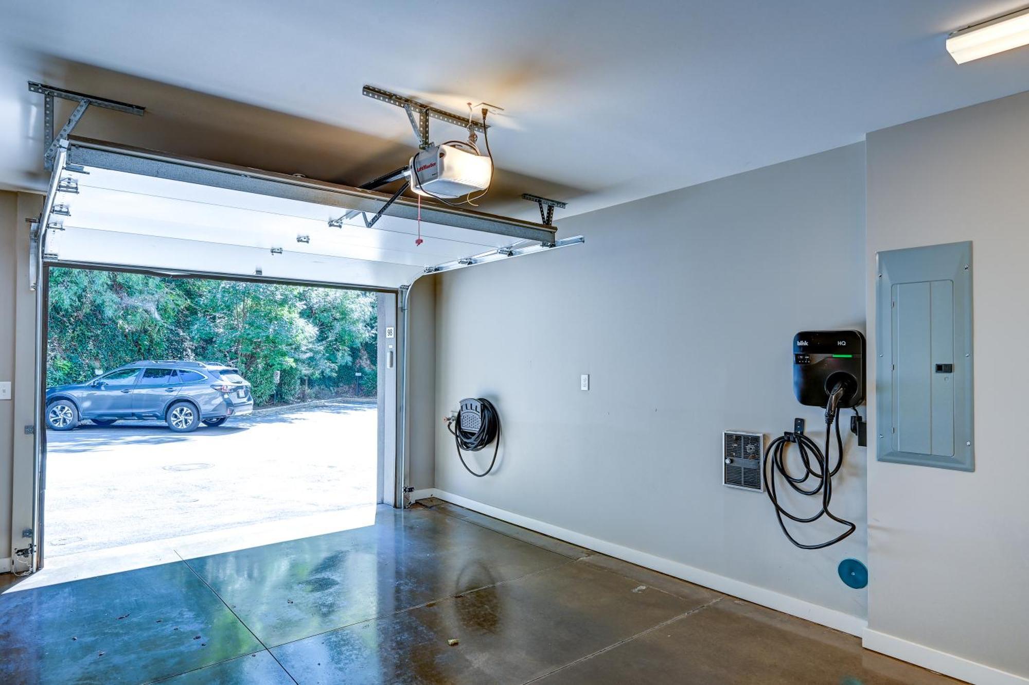 Beautiful South Slope Townhome With Ev Charger Unit 98