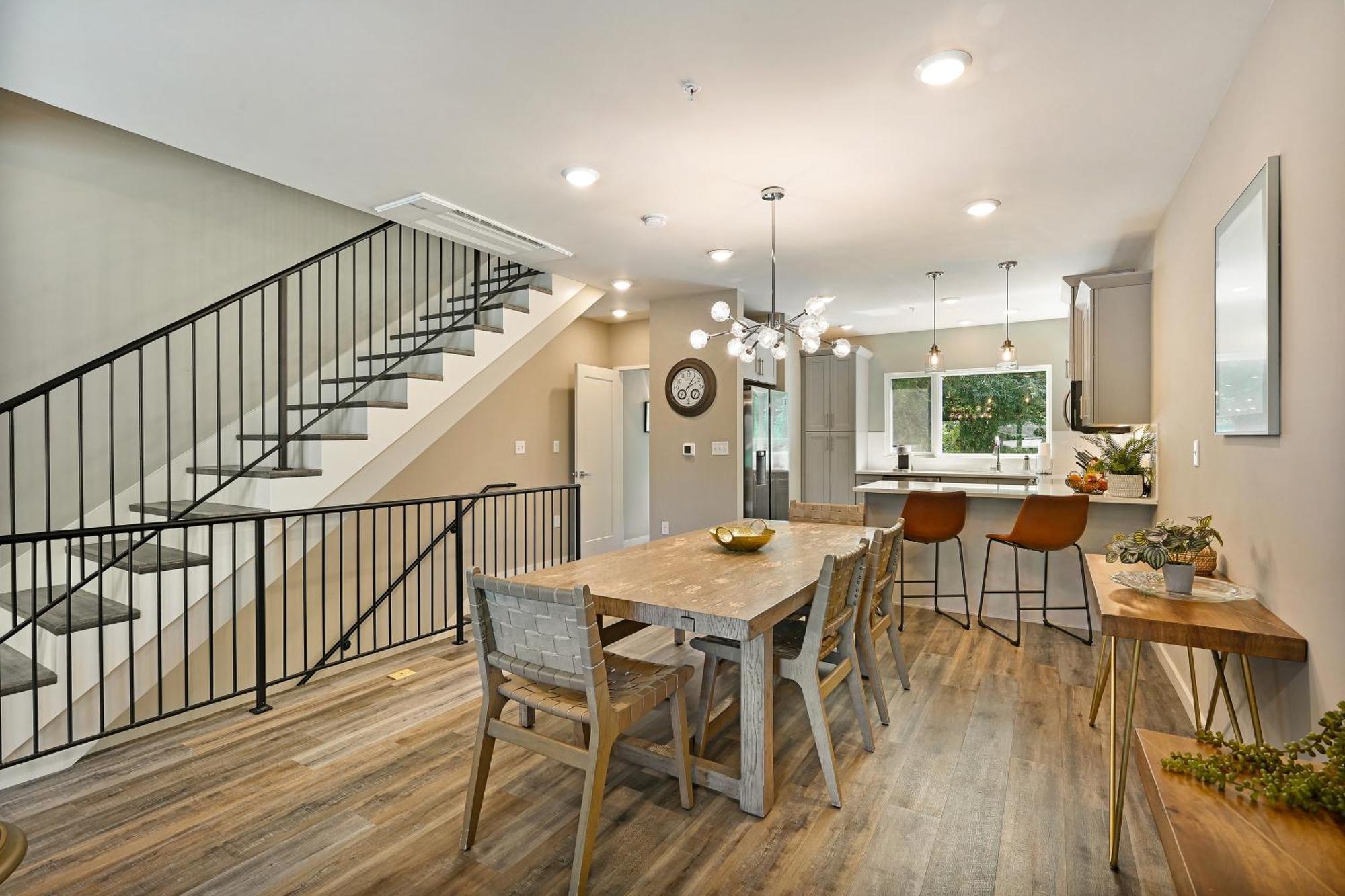 Beautiful South Slope Townhome With Ev Charger Unit 98 * Asheville